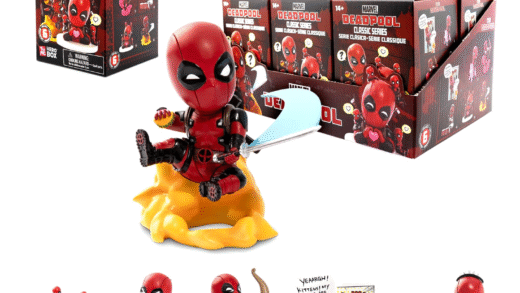 Фігурки Deadpool на полиці колекціонера
