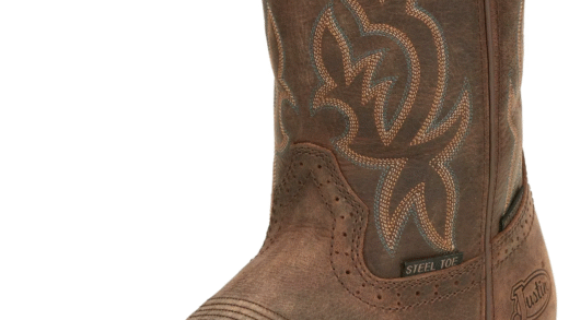 Justin Work Boots на фоні природи