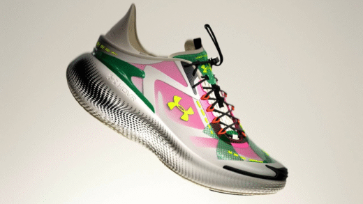Чоловічі баскетбольні кросівки Under Armour на майданчику