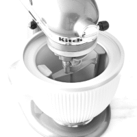 Насадка для морозива KitchenAid на столі