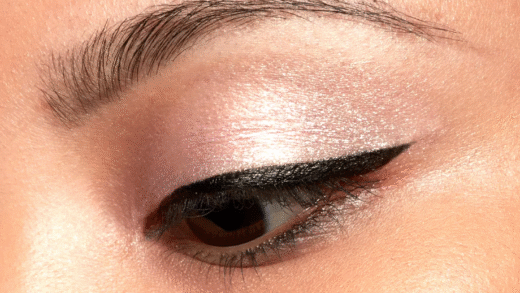 Eye Shimmer для Яскравого Макіяжу