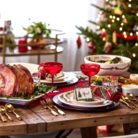 Різдвяна вечеря з традиційними стравами