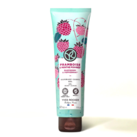 Скрабуючі гелі для душу на поличці