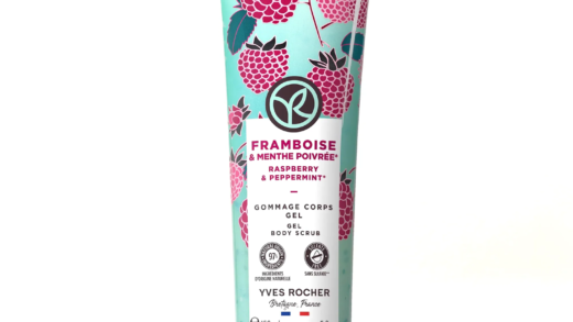 Скрабуючі гелі для душу на поличці