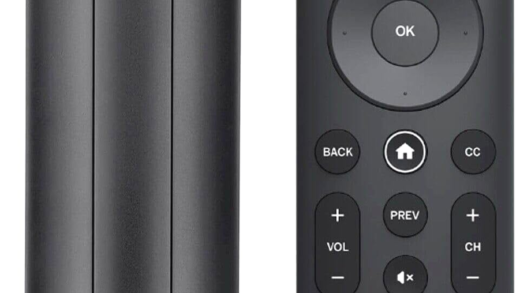 Універсальний пульт для телевізора Vizio на фоні телевізора